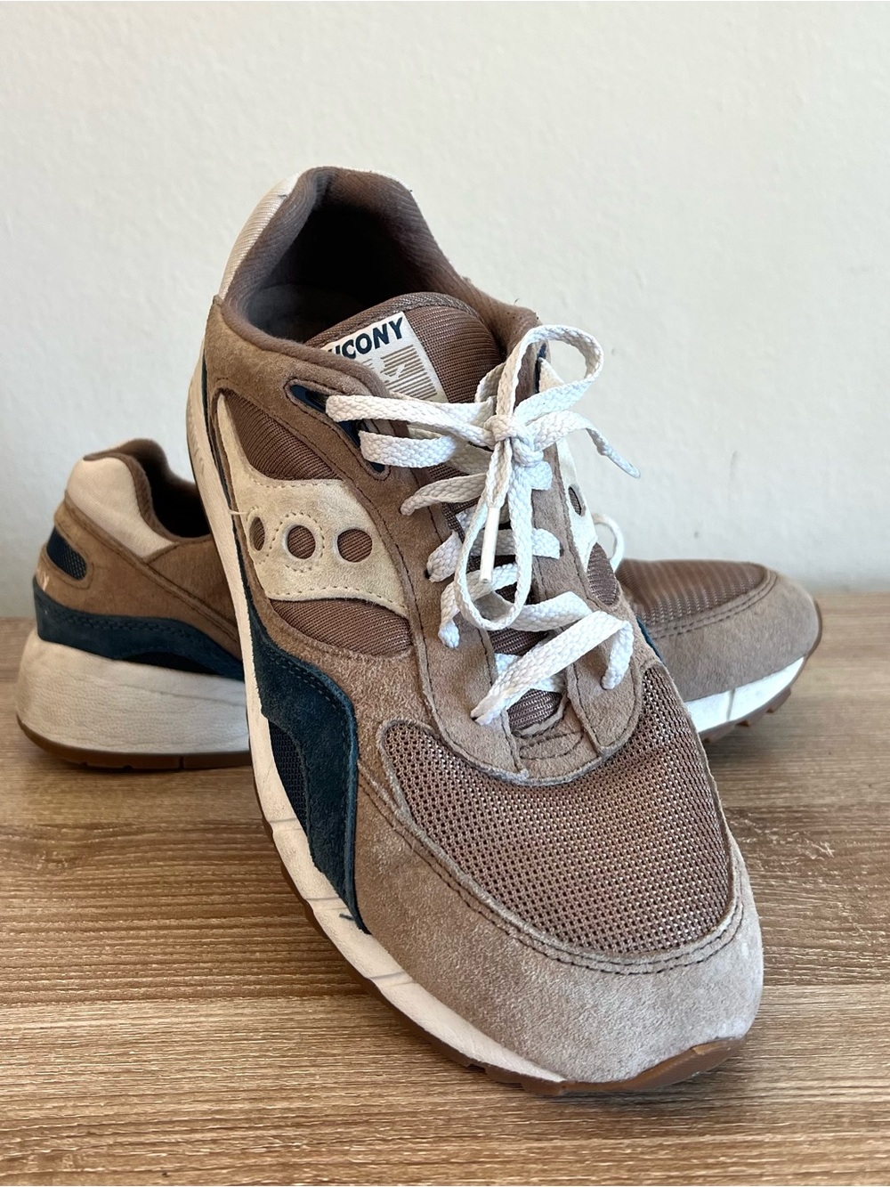 Saucony Shadow 6000 S70441-38 Men’s Size 12 Sand Grey Brown Suede Sneakers
